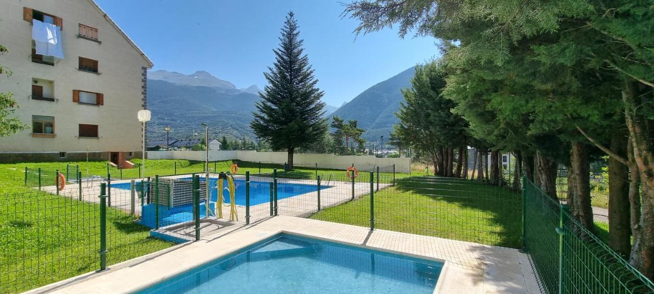 Appartement Rincon De Lierde à Villanúa Extérieur photo